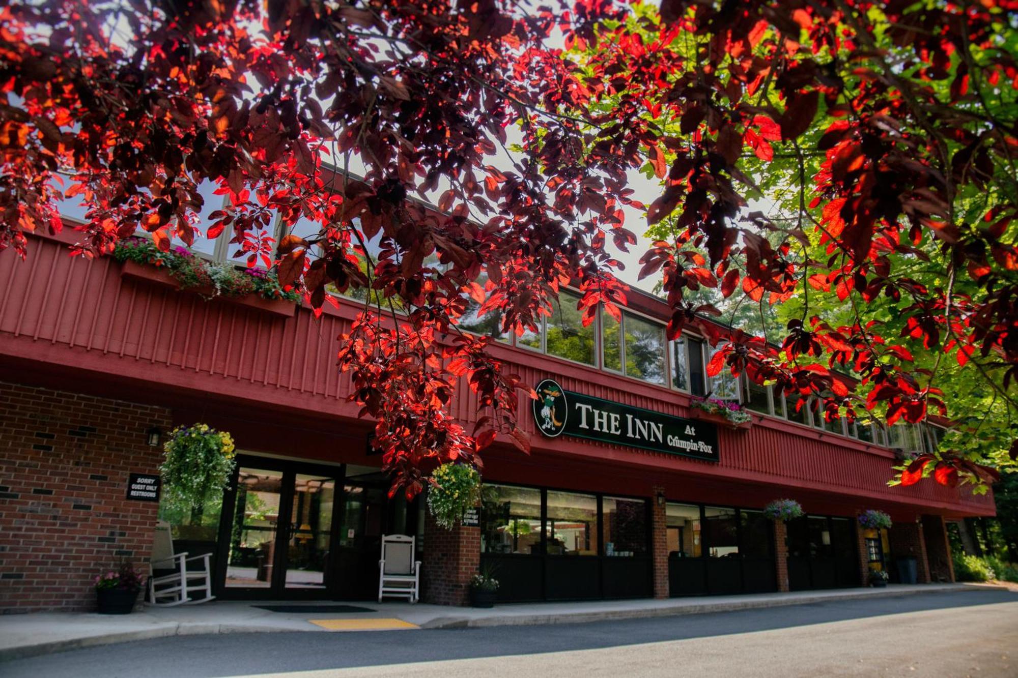 The Inn At Crumpin-Fox Bernardston Exterior foto